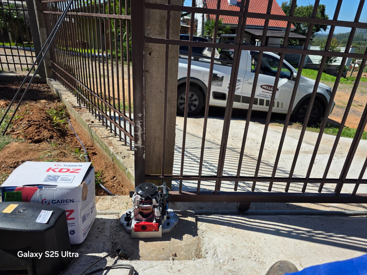 Instalação de motor para portão deslizante
